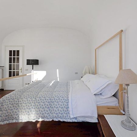 Residenza Stoechas White Apartment Albenga Luaran gambar
