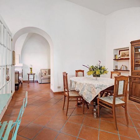 Residenza Stoechas White Apartment Albenga Luaran gambar