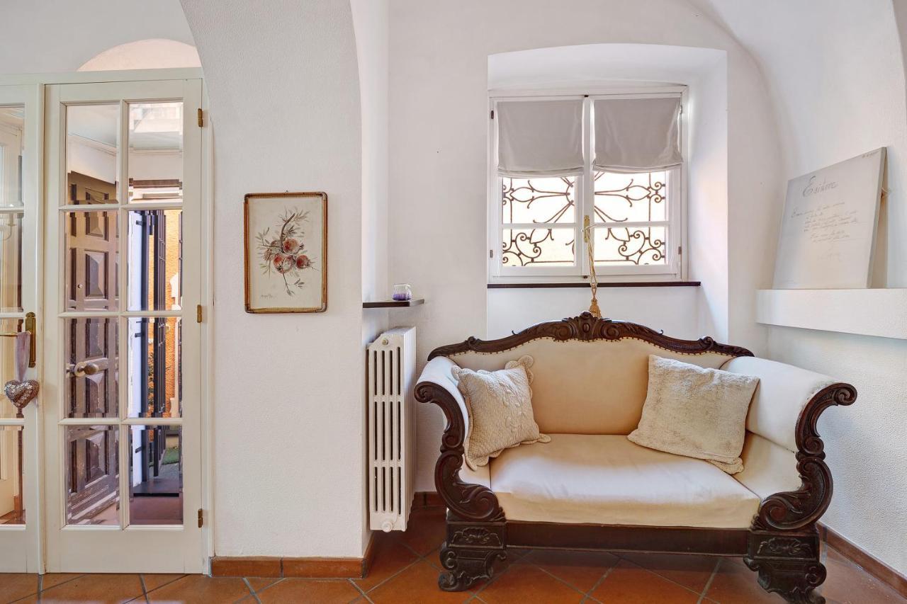 Residenza Stoechas White Apartment Albenga Luaran gambar