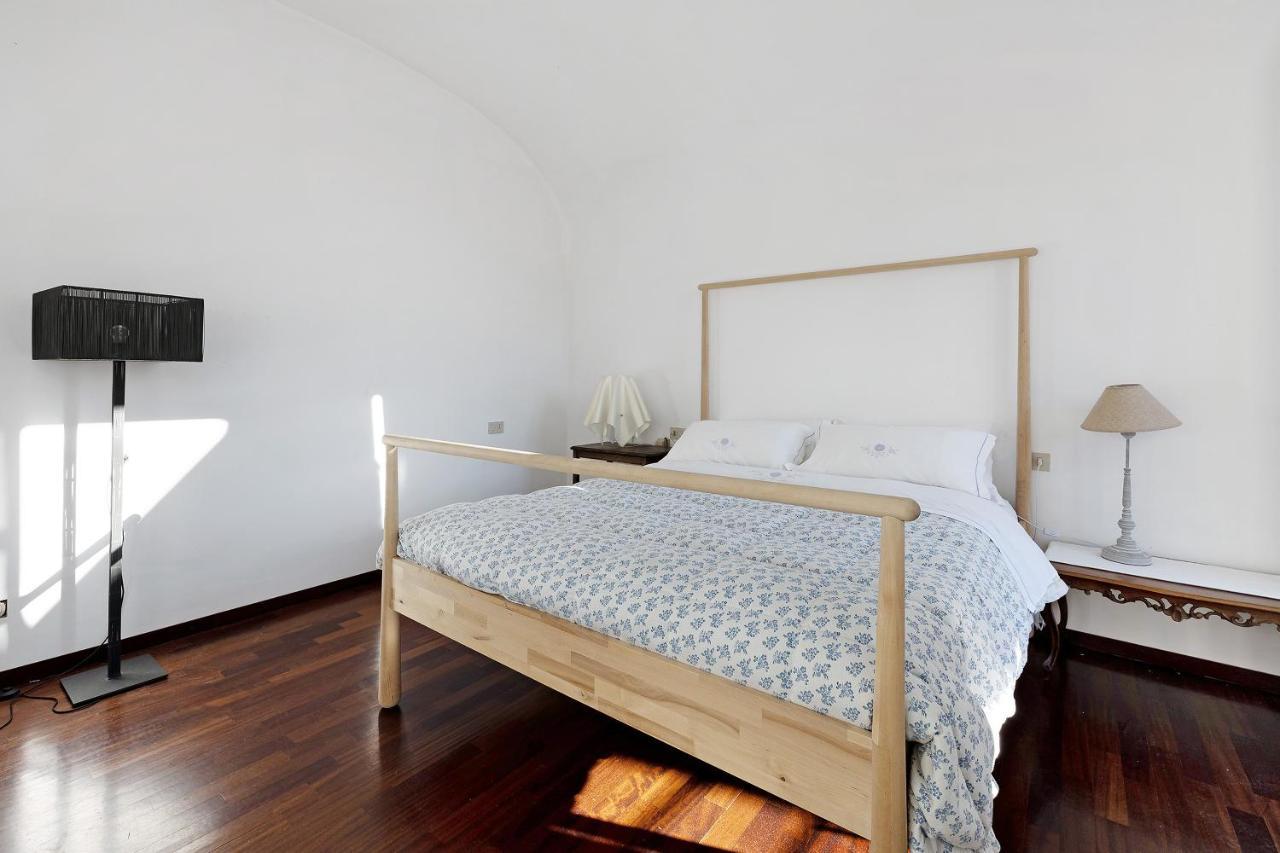 Residenza Stoechas White Apartment Albenga Luaran gambar